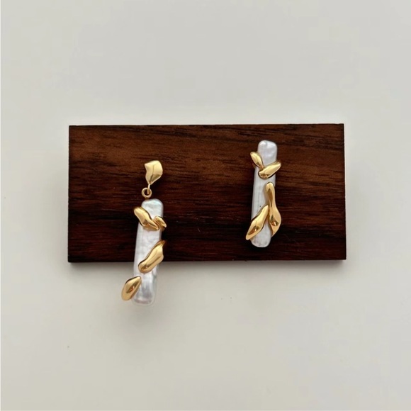 Gold Pearl Earrings/Stubs, 18k Gold and 925 Sterling Silver - Picture 7 of 9